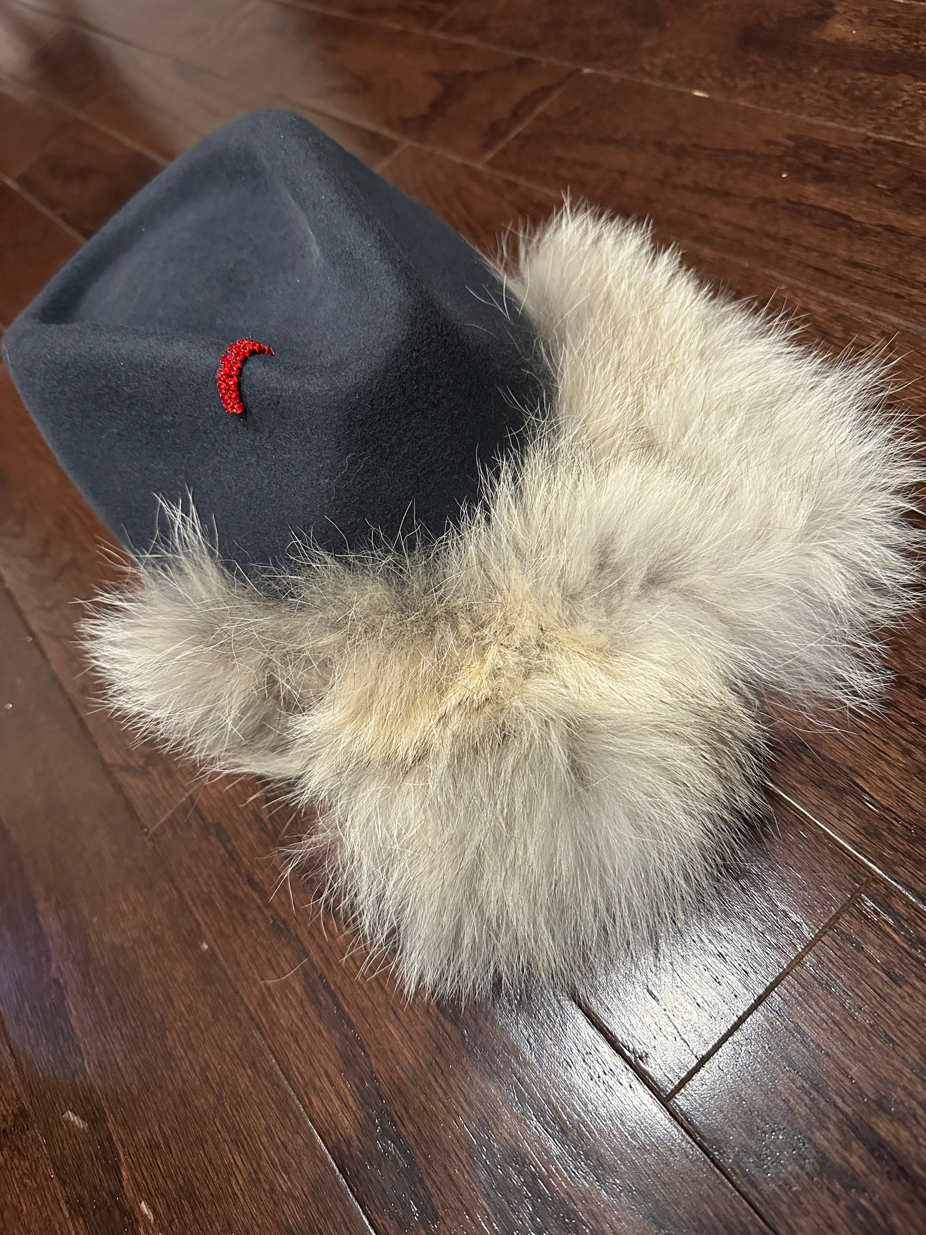 M/L - Fur Cap